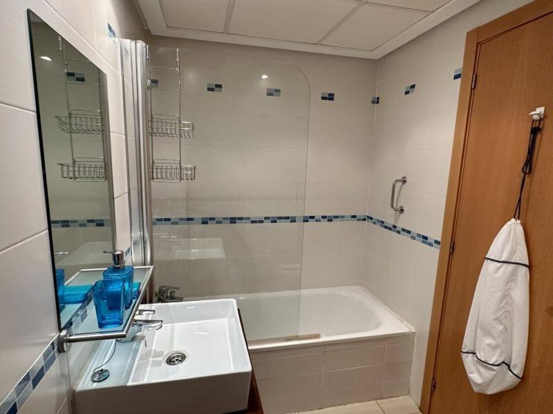 Casa Vinas - Tranquil Ground Floor Apartment, Denia