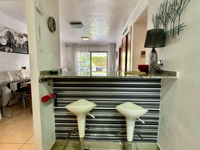 Casa Vinas - Tranquil Ground Floor Apartment, Denia